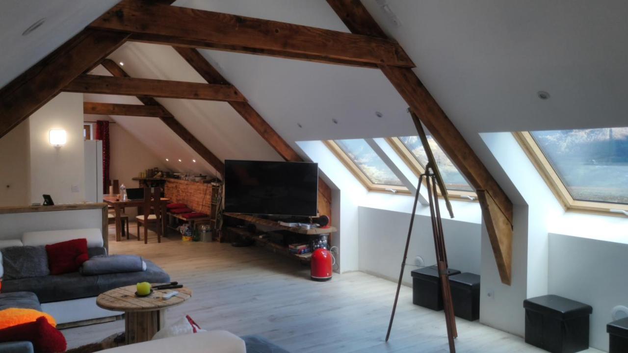 Vila Superbe Grange Renovee Grust Exteriér fotografie